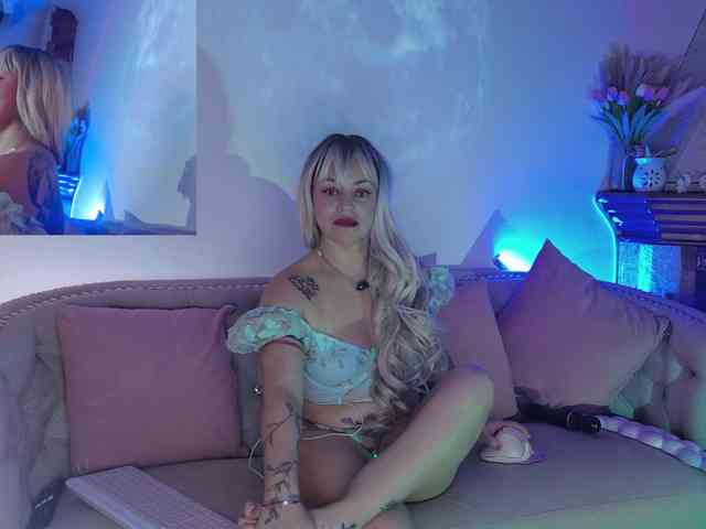 Modelo: AdeleGreyhot