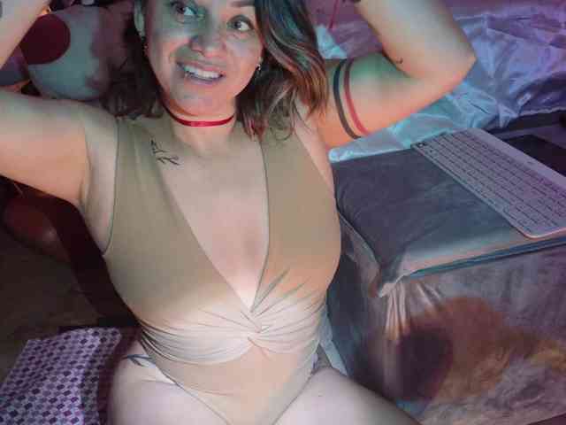 AdeleGreyhot