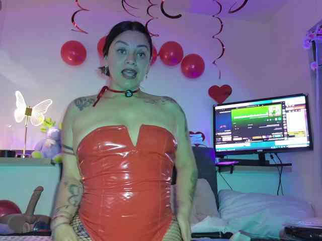 AdeleGreyhot webcam