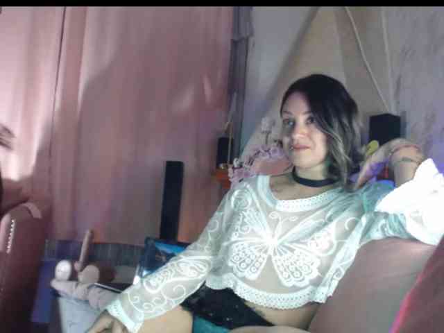 AdeleGreyhot webcam