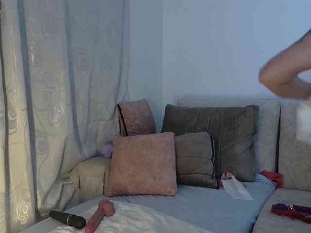 AdeleGreyhot webcam
