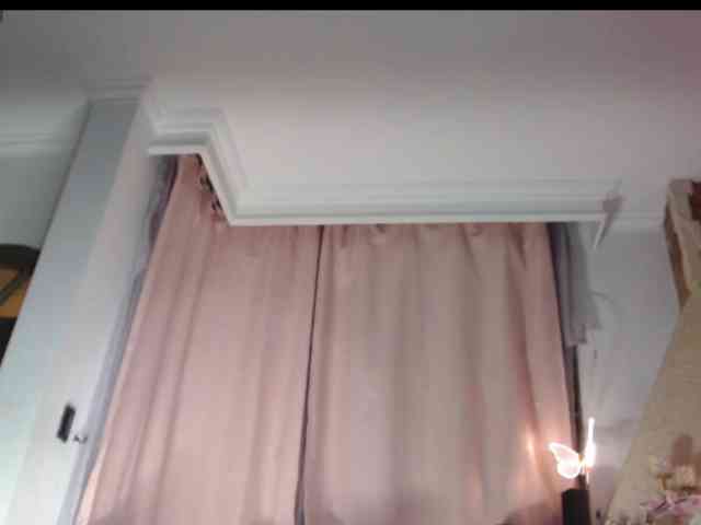 AdeleGreyhot webcam