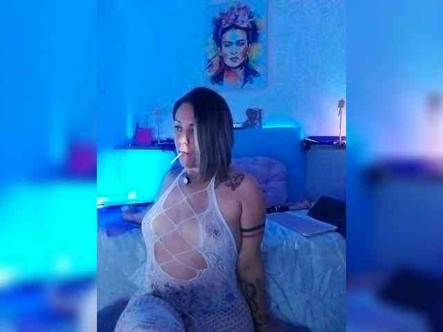 AdeleGreyhot webcam