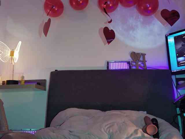 AdeleGreyhot webcam