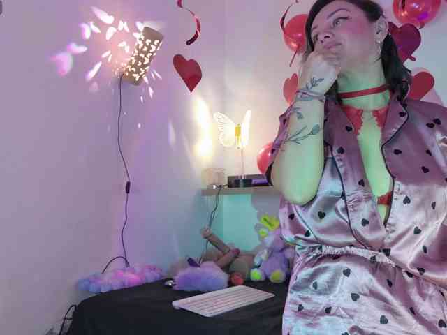 AdeleGreyhot webcam