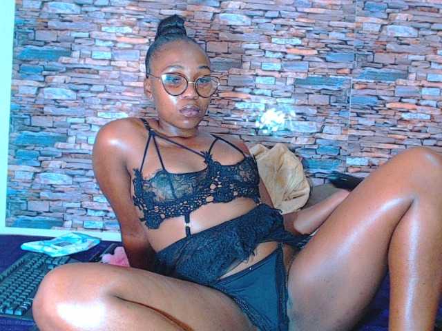 SpicyStormx live cam on BongaCams