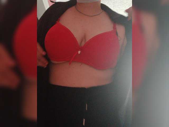 Vallerisnkaal live cam on BongaCams