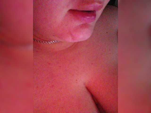 Vallerisnkaal live cam on BongaCams