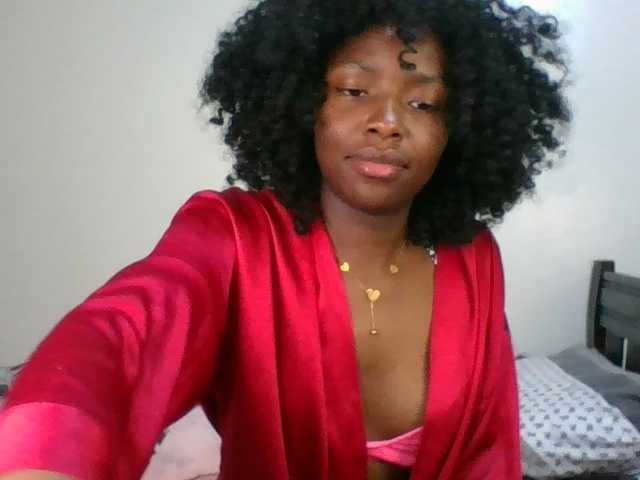 Ebony-slut254 live webcam show