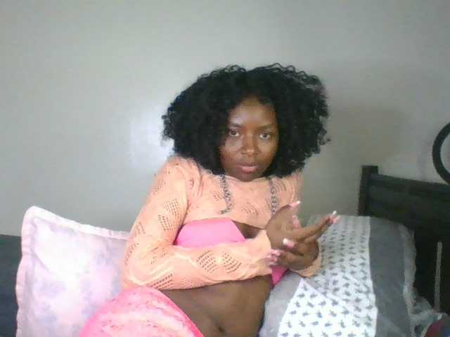 Ebony-slut254 live on BongaCams