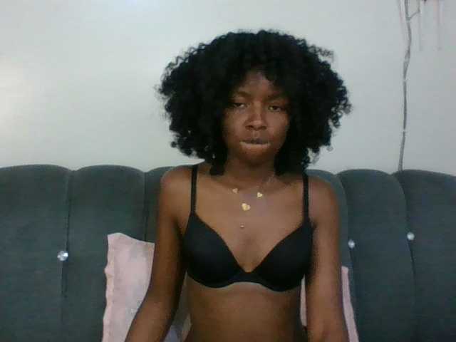 Ebony-slut254 Cam en directo en BongaCams
