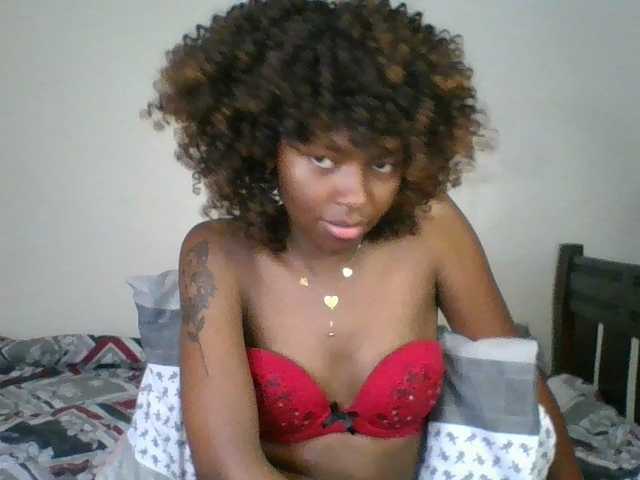 Ebony-slut254 live cam on BongaCams