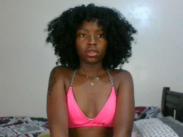 Ebony-slut254 live webcam show
