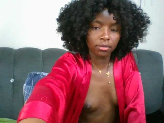 Ebony-slut254 live webcam show