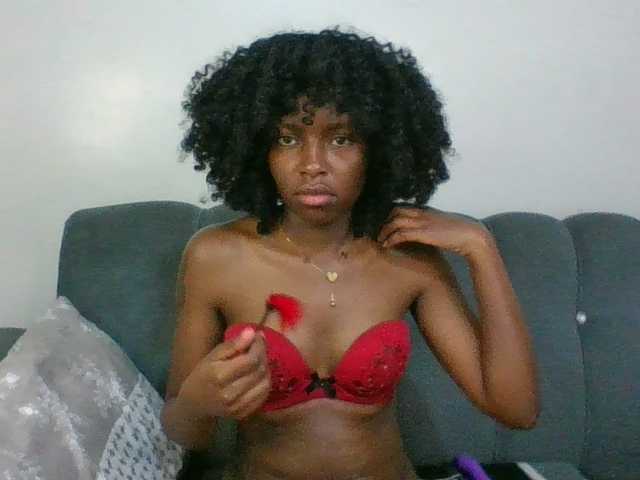 Ebony-slut254 Live Cam on BongaCams
