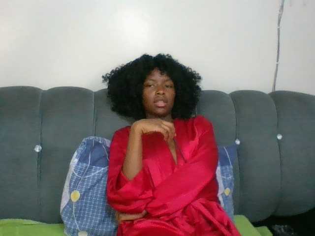 Ebony-slut254 live webcam show