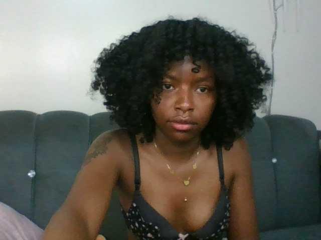 Ebony-slut254 live cam on BongaCams