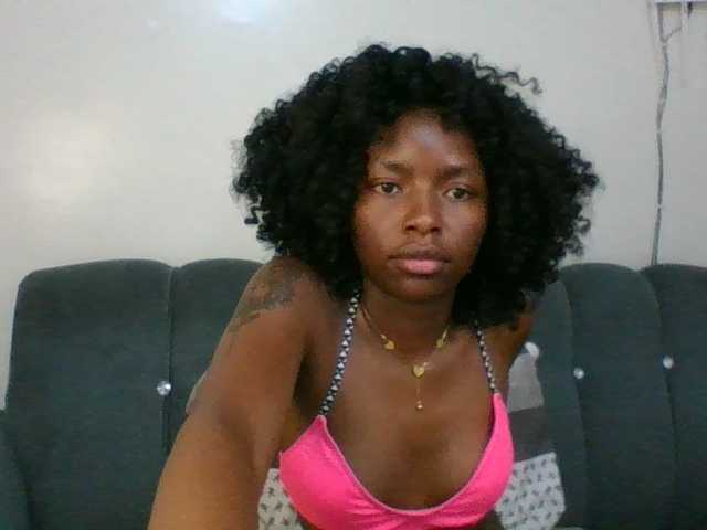 Ebony-slut254 live cam on BongaCams