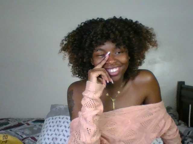 Ebony-slut254 live cam on BongaCams