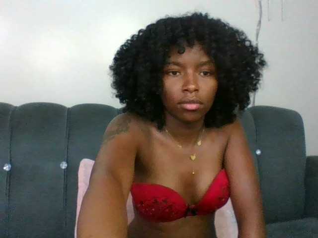Ebony-slut254 live cam on BongaCams