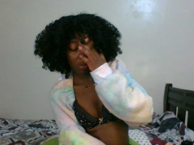 Ebony-slut254 live webcam show