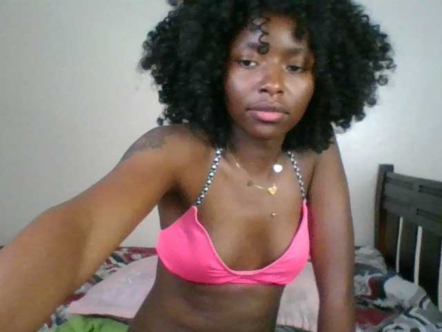 Ebony-slut254 live webcam show