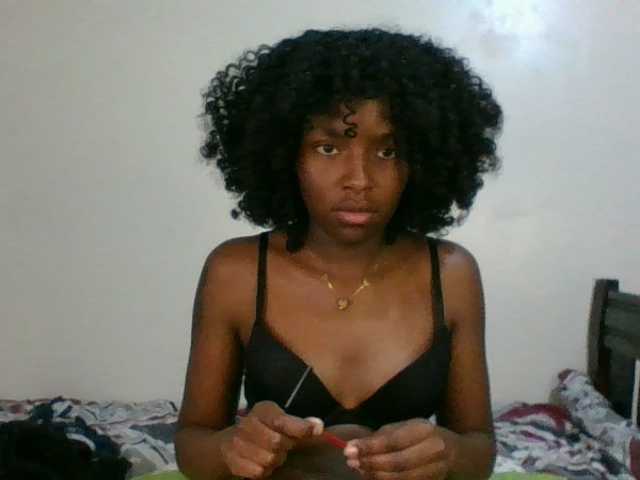 Ebony-slut254 live webcam show