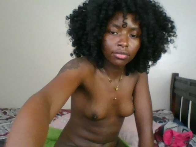 Ebony-slut254 live webcam show