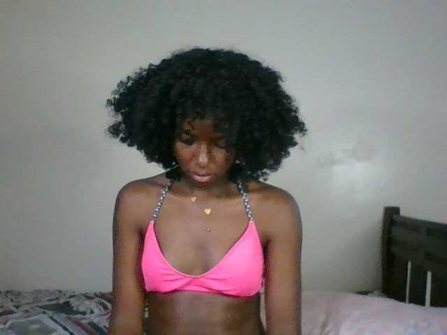 Ebony-slut254 live webcam show