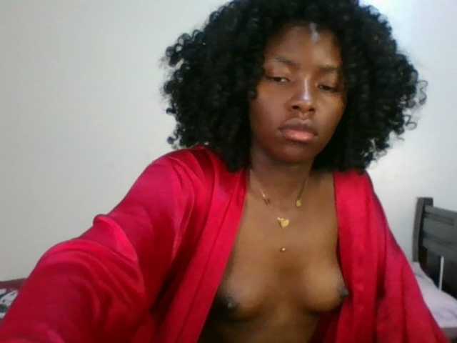 Ebony-slut254 live cam on BongaCams