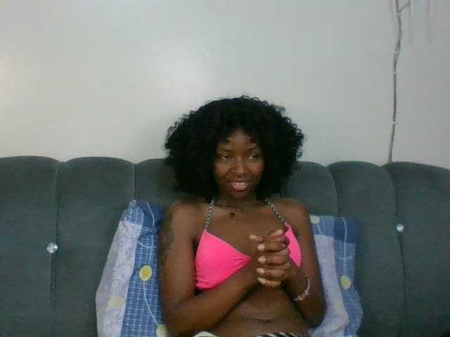 Ebony-slut254 live webcam show