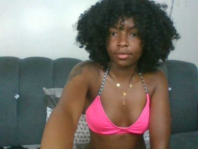 Ebony-slut254 live cam on BongaCams