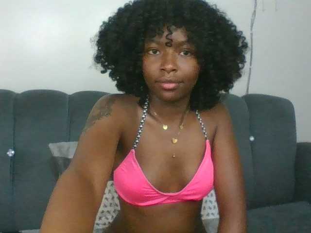 Ebony-slut254 live cam on BongaCams