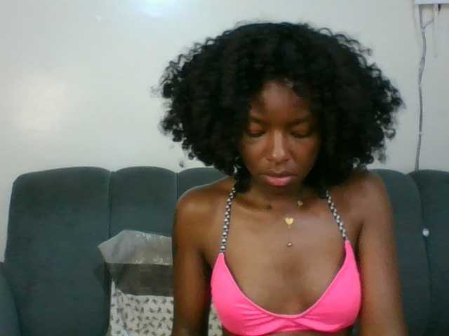 Ebony-slut254 live cam on BongaCams