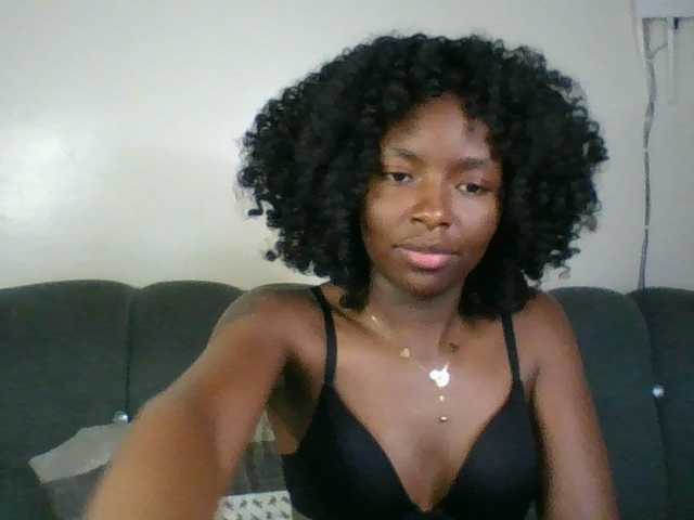 Ebony-slut254 live webcam show