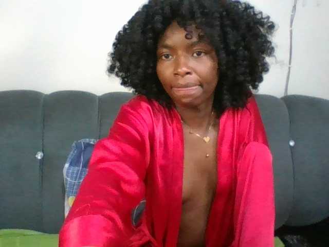 Ebony-slut254 live cam on BongaCams