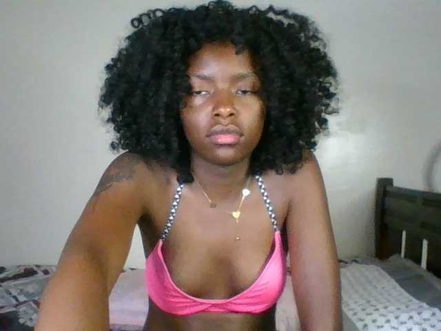 Ebony-slut254 live webcam show