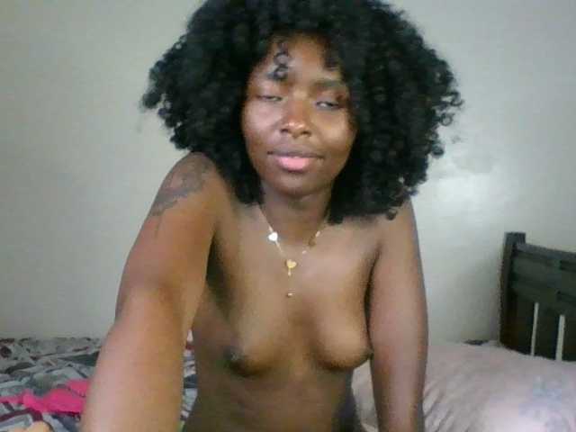 Ebony-slut254 live webcam show