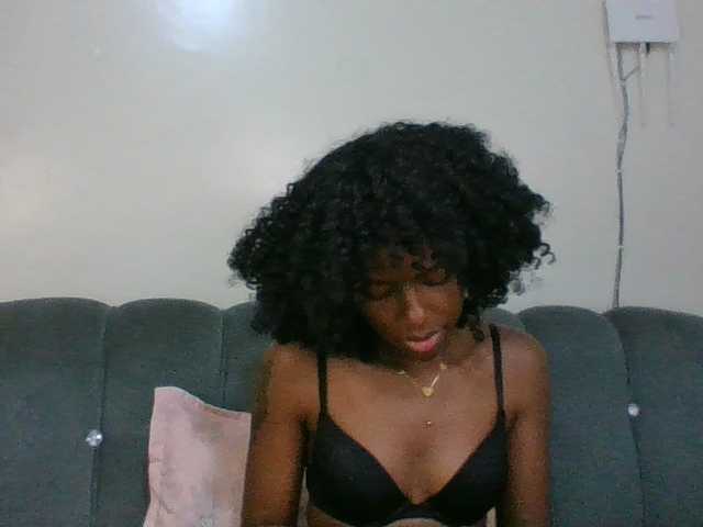 Ebony-slut254 live webcam show