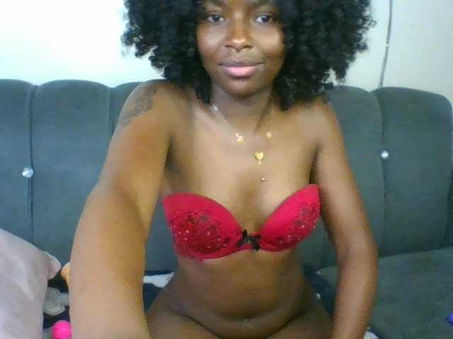 Ebony-slut254 live cam on BongaCams