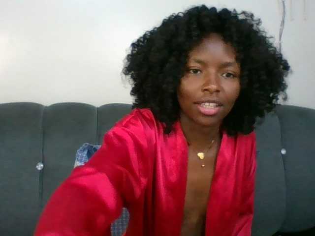 Ebony-slut254 live cam on BongaCams