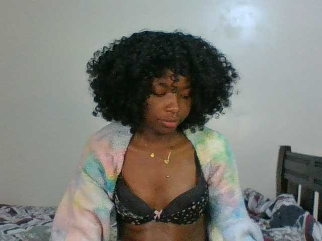Ebony-slut254 live webcam show