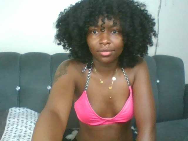 Ebony-slut254 live cam on BongaCams