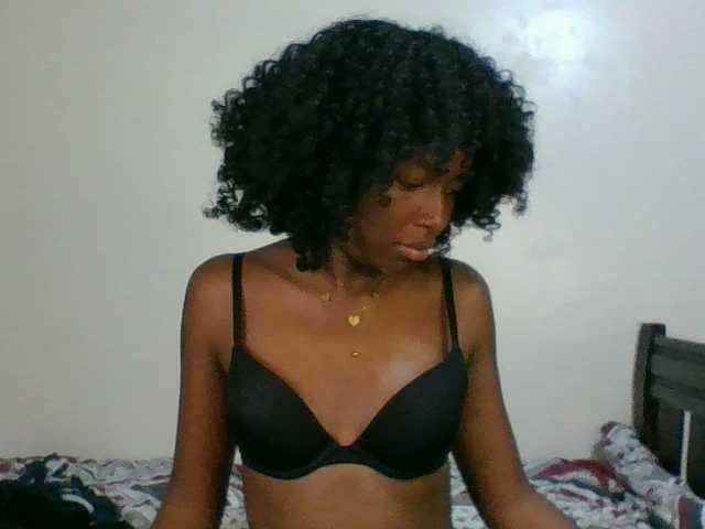 Ebony-slut254 live webcam show