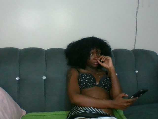 Ebony-slut254 live cam on BongaCams