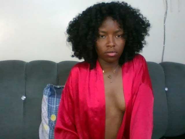 Ebony-slut254 live webcam show