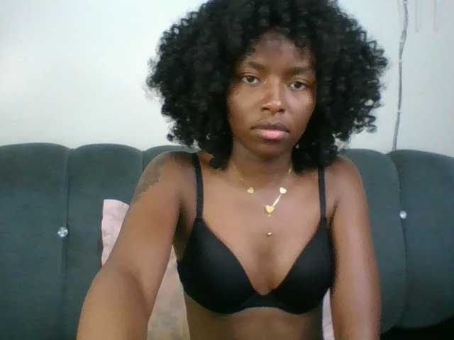 Ebony-slut254 live webcam show