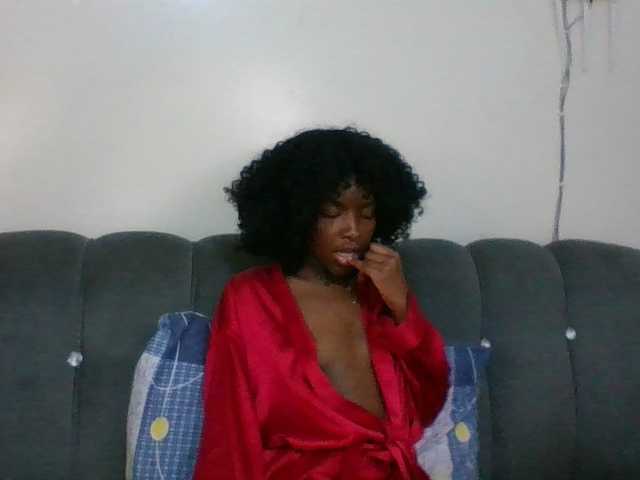 Ebony-slut254 live webcam show
