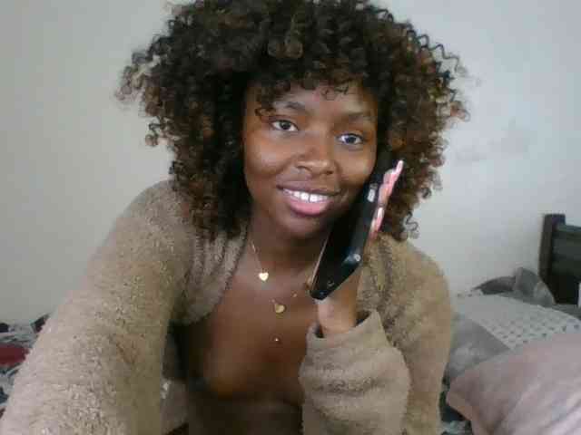 Ebony-slut254 webcam