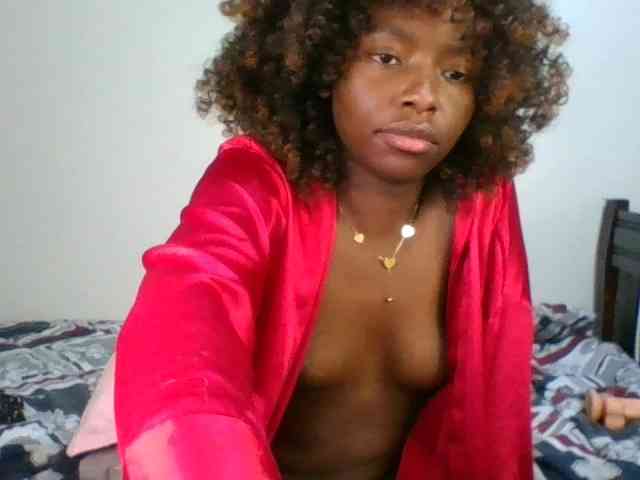 Ebony-slut254 webcam